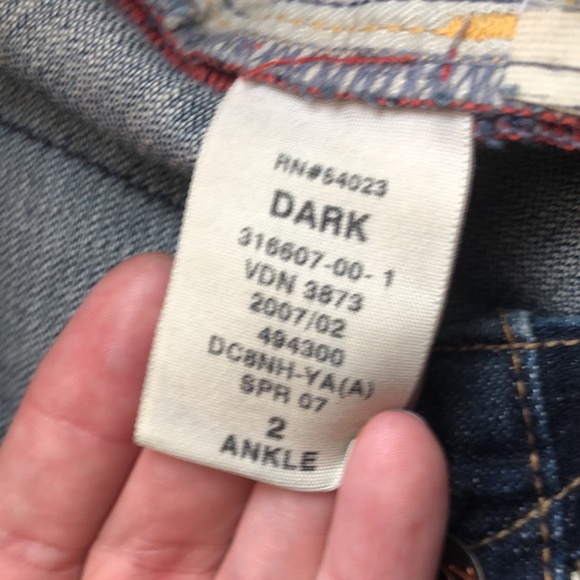 FREE GAP 1969 Jeans Size 2A - Picture 2 of 5